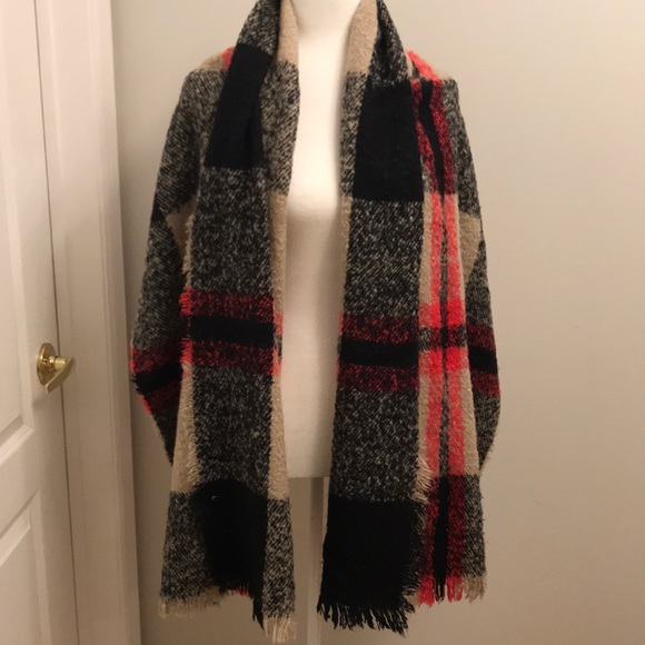 Accessories - Warm Blanket Scarf